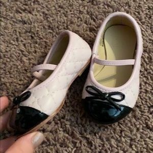 Size 4 toddler Pink and Black flats
